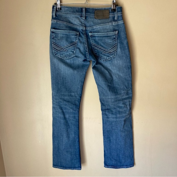 BKE Buckle Men's Aiden Jeans; Medium Wash w/Whiskering; Size 27x30 - Picture 4 of 9